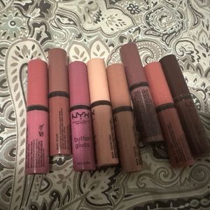 Selling 8 BRAND NEW BUTTER LIPGLOSSES